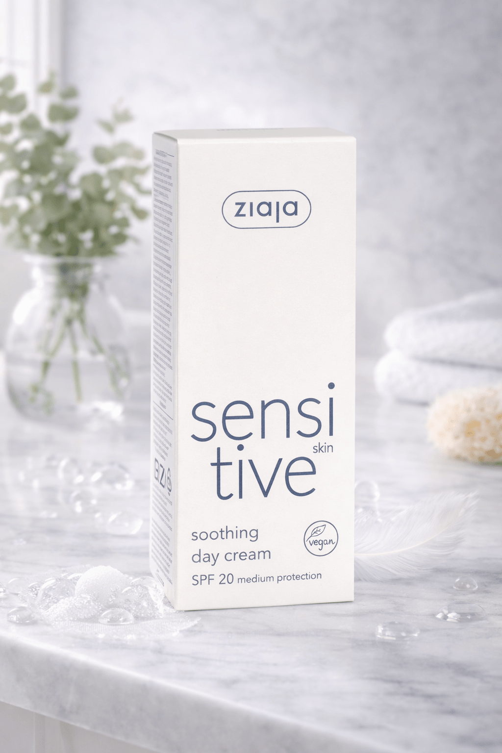 Ziaja Sensitive päivävoide SK 20 50 ml – Hajusteeton suoja ja kosteutus herkälle iholle - Skonbeauty.com
